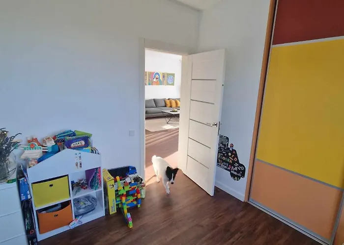 Entire House For A Company Of Friends בית נופש *